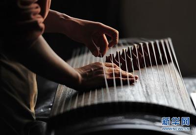 河北肅寧 民族樂器聲悠揚(yáng)，匠心傳承奏華章